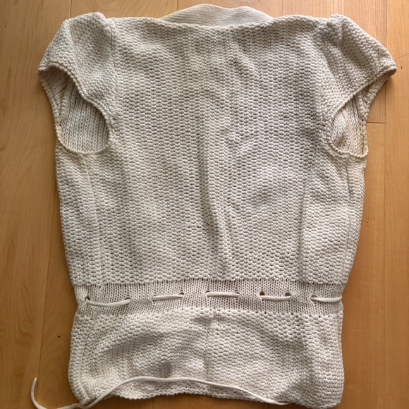 Tristan & Iseut Knit - Picture 2 of 3